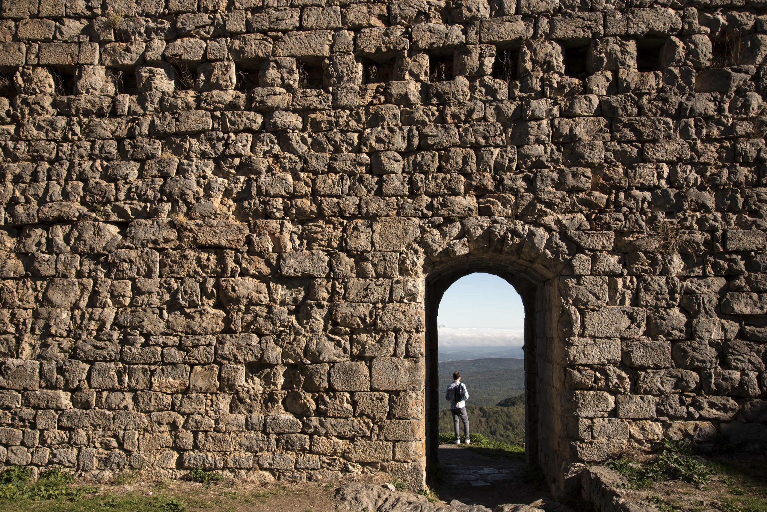 Monségur. Le mura del castello. ph.Vittorio Giannella©