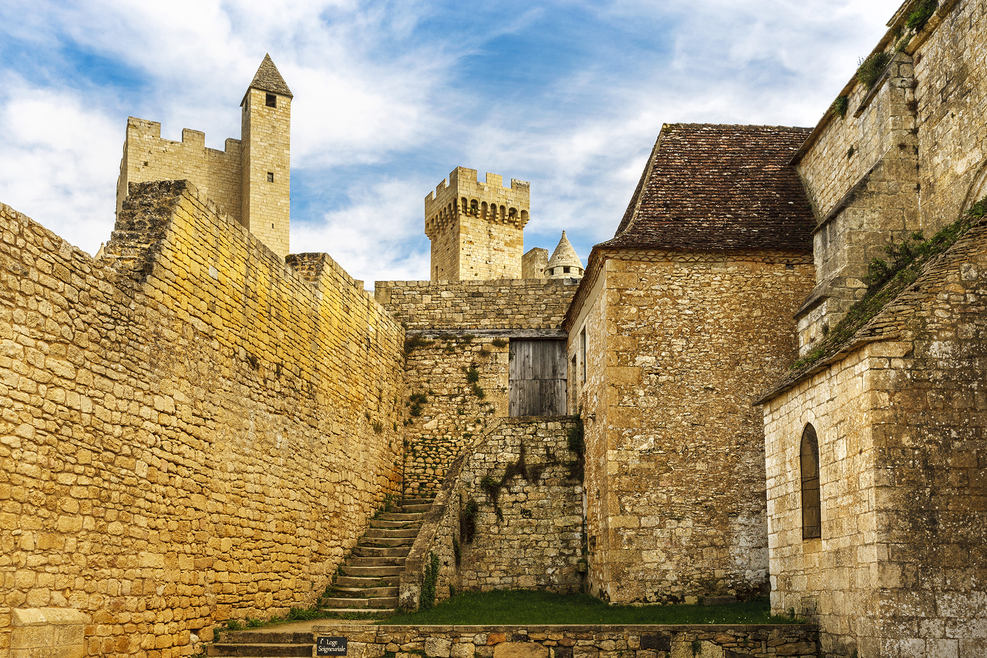 ©Giovanni Tagini. Château de Beynac, a Beynac-et-Cazen, il famoso castello dove sono stati girati molti film, tra cui l'ultimo film di Ridley Scott, L'ultimo duello.