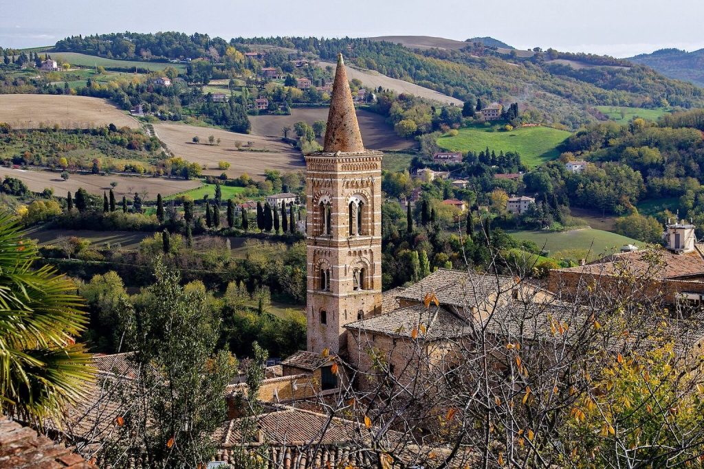 campanile Urbino Marche