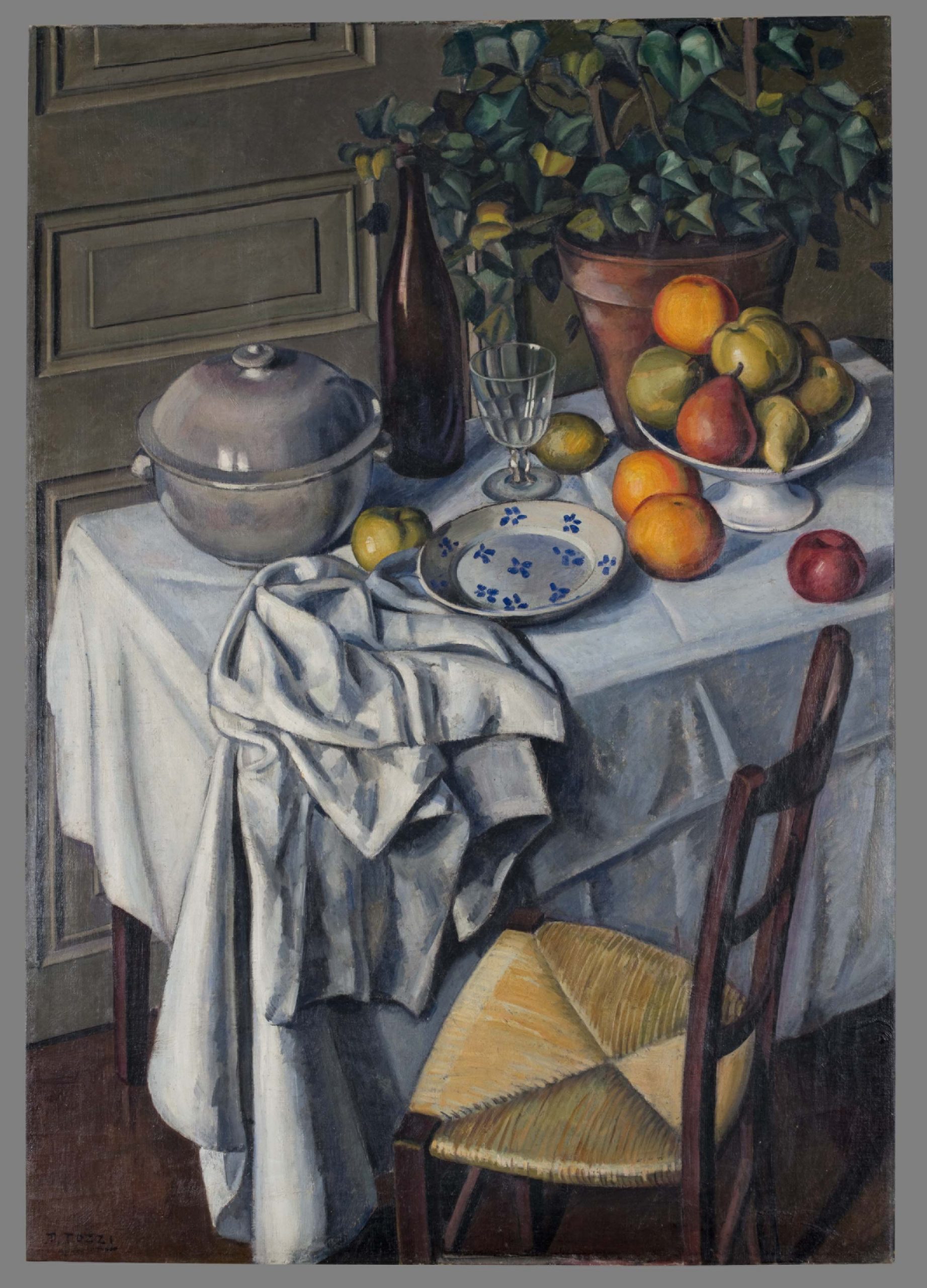 ©Mario Tozzi. Table garnie (Tavola apparecchiata o Nature morte au pot de lierre), (1922) olio su tela, cm 110x75,5 Collezione privata