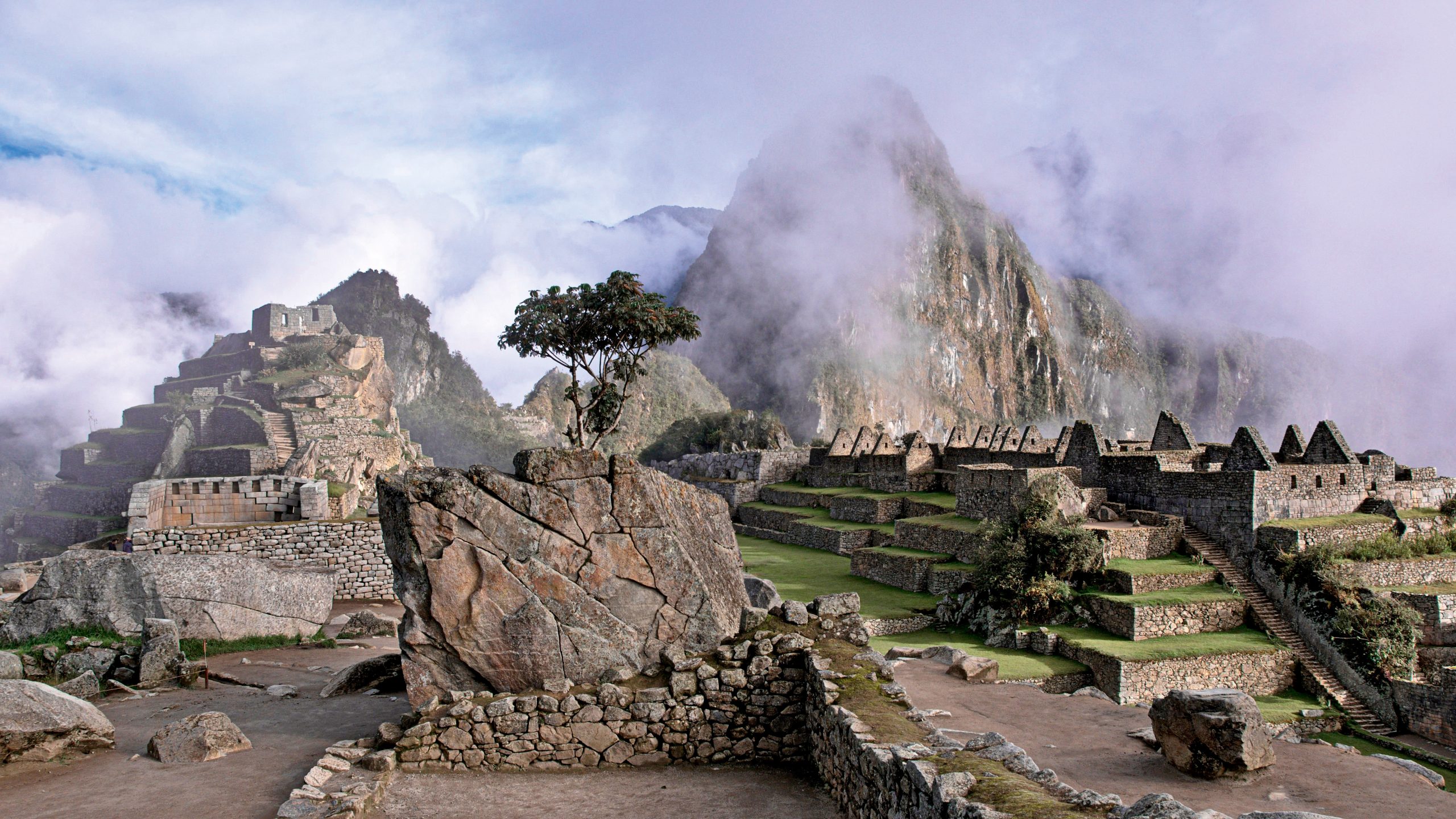 La città sacra di Machu Picchu (1450 – 1572) Veduta del sito archeologico Valle dell’Urubamba, altopiano meridionale Cultura Inca (1438 – 1532 ca d.C). Ph. ©Tomas Sobek
