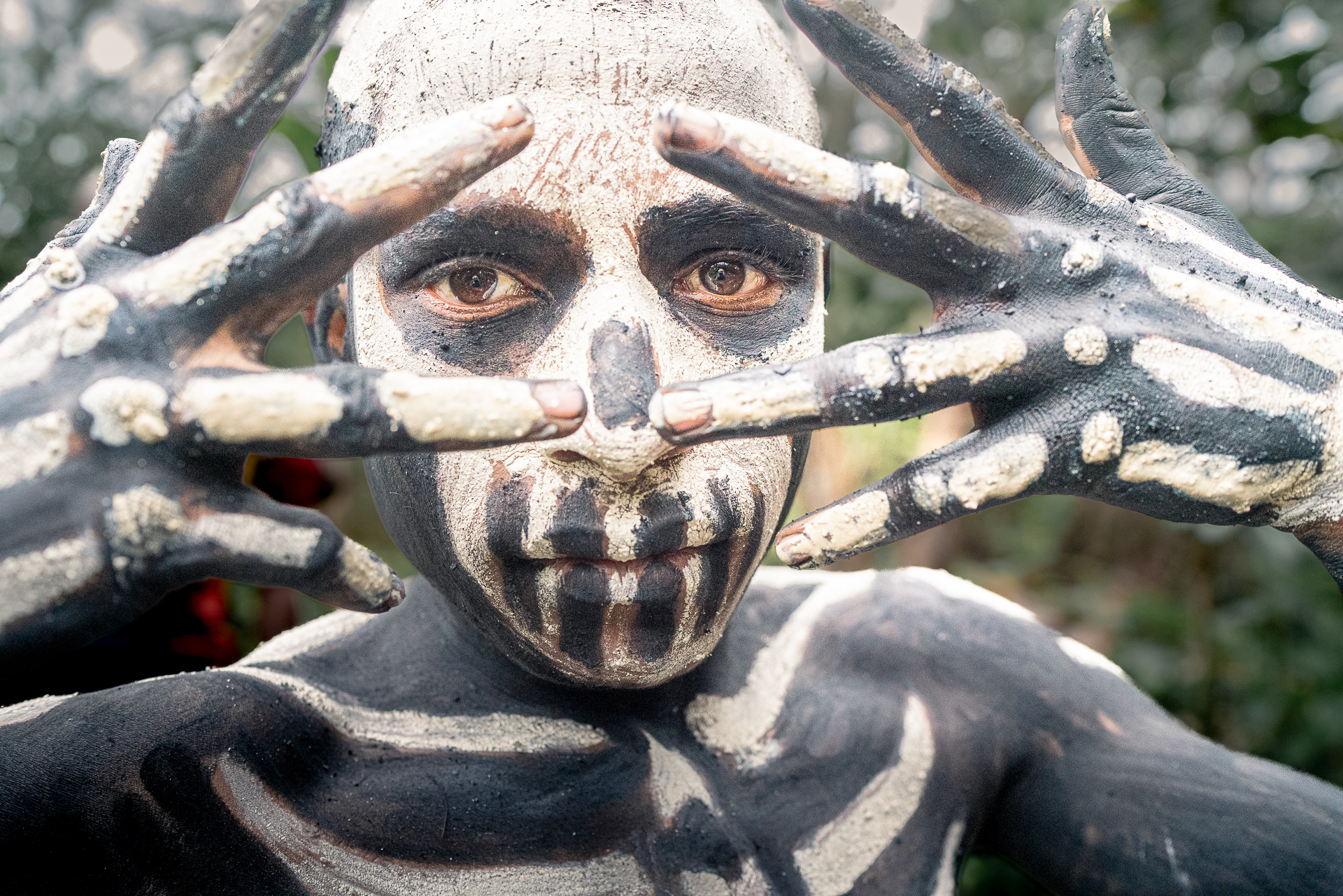 Papua/Nuova Guinea. Ragazzo skeleton. ©Chiara Felmini