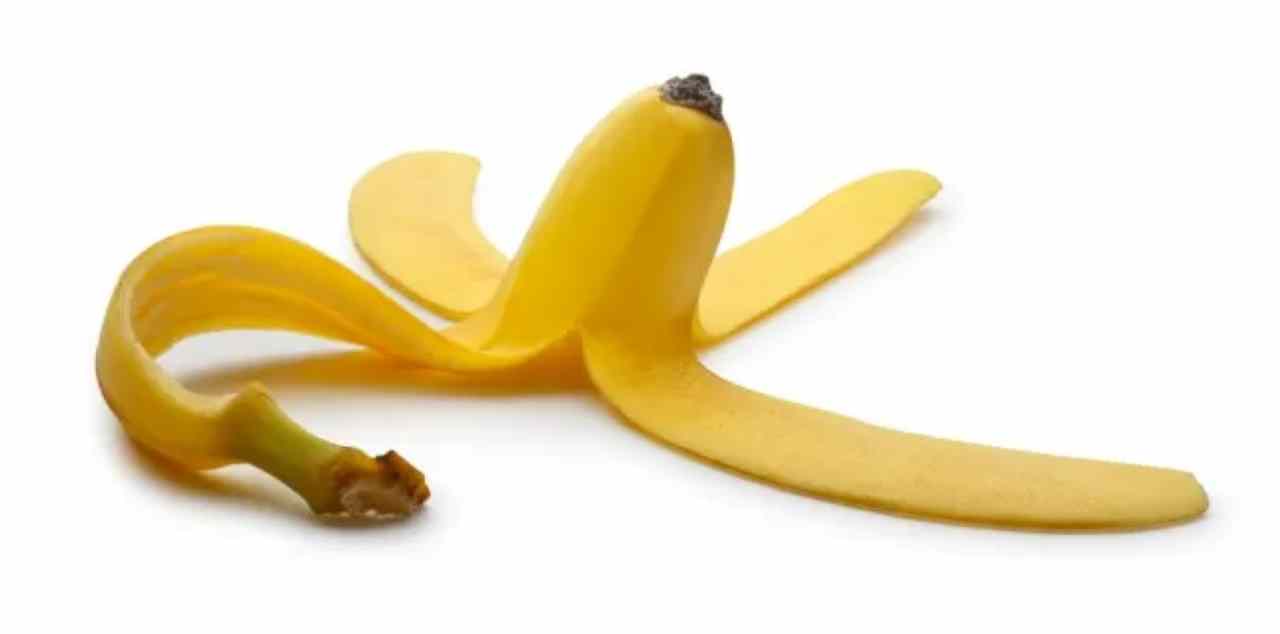 Non buttare le bucce di banana detersivo