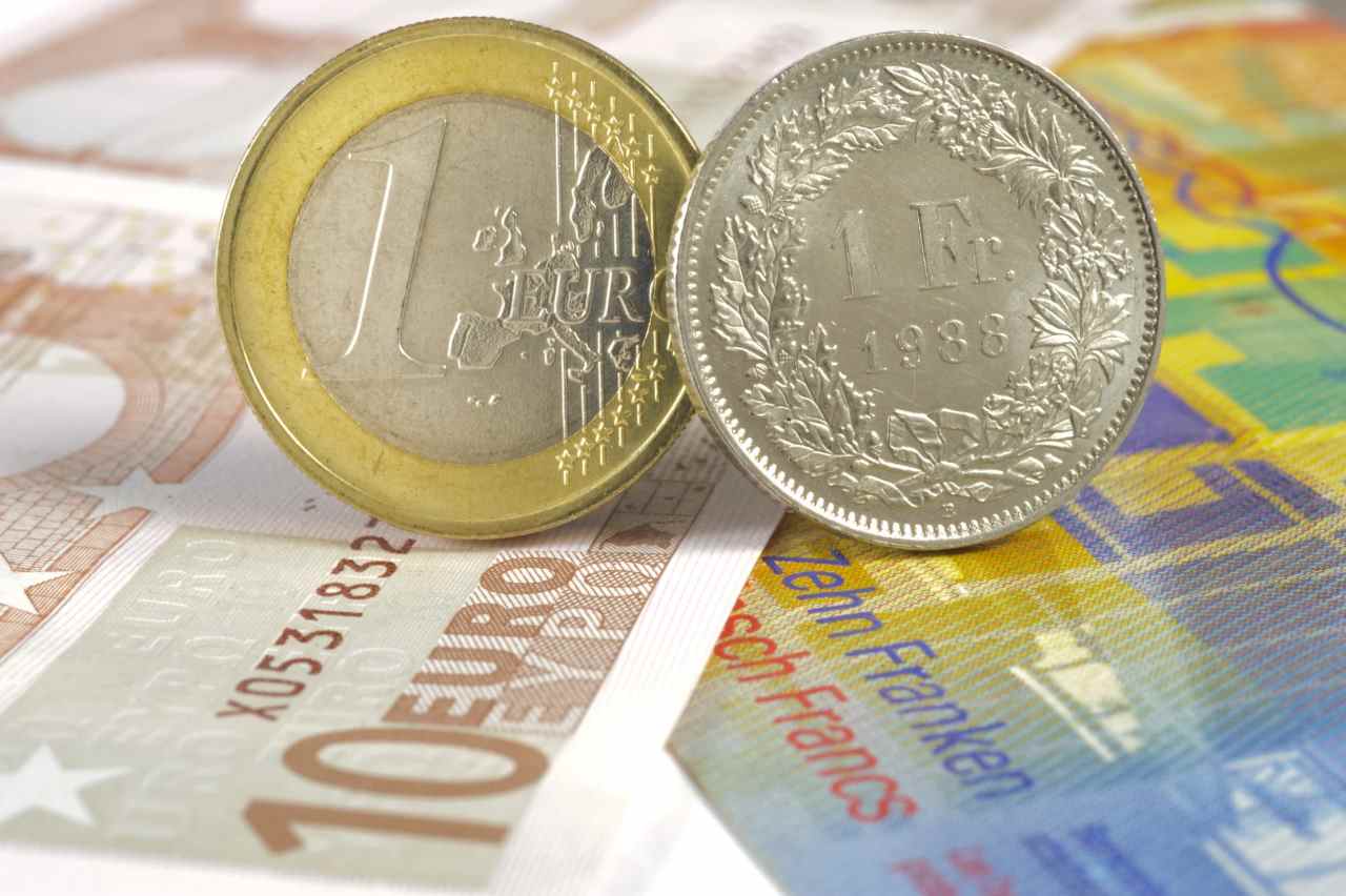 Cambio euro franco svizzero: oggi è incredibile il valore, ecco quanto