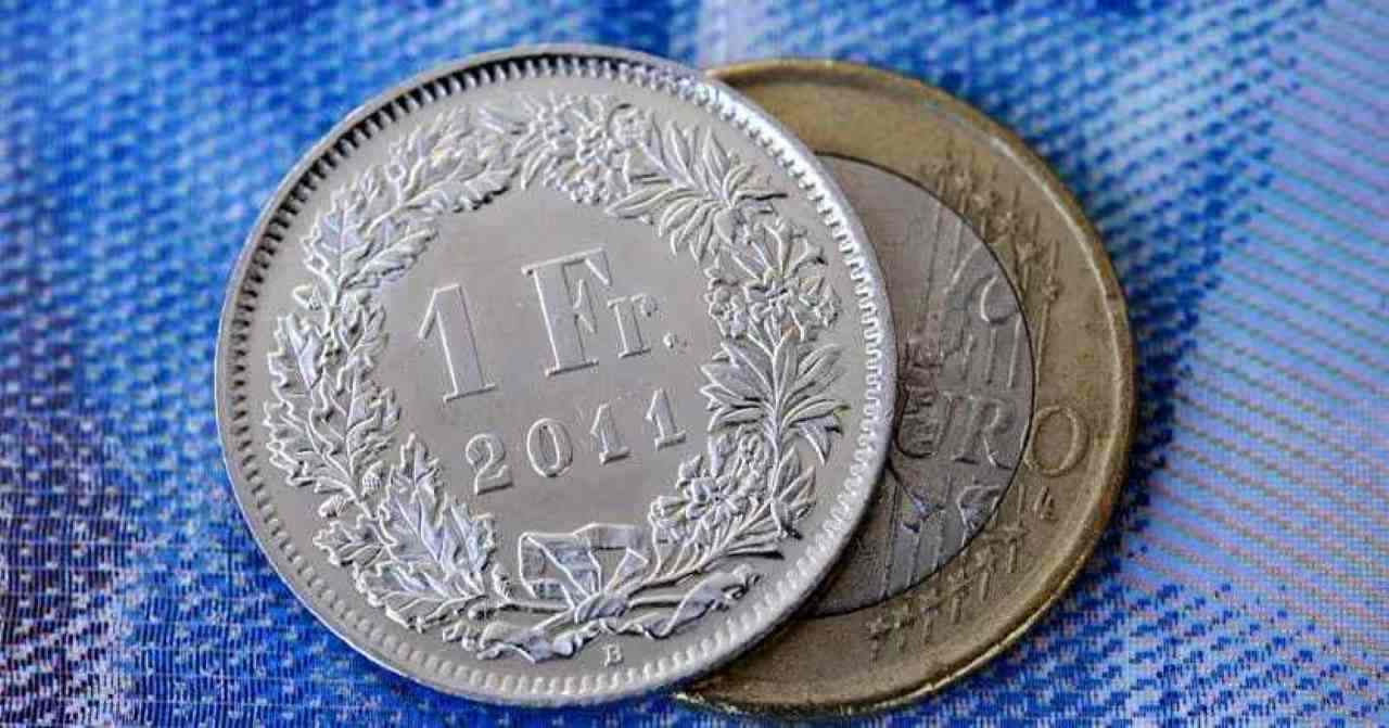 quanto vale un franco svizzero in euro oggi